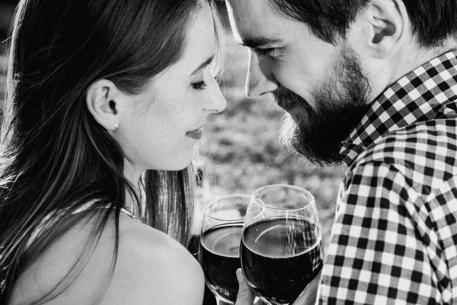 VINO Y AMOR
